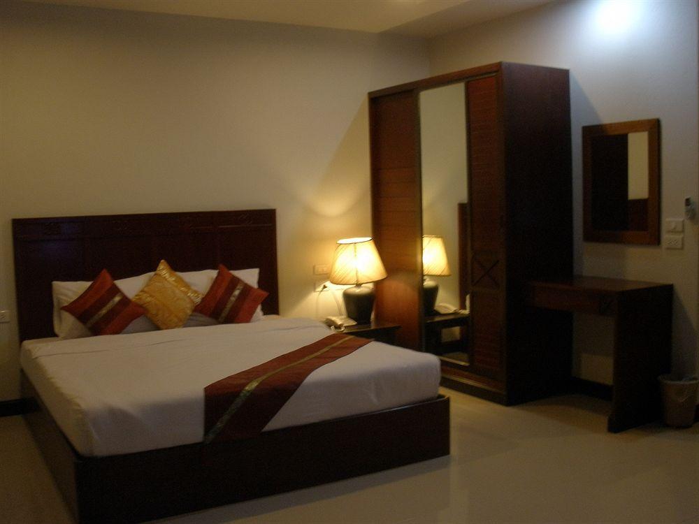 Appartement C.A.P Mansion à Phuket Extérieur photo